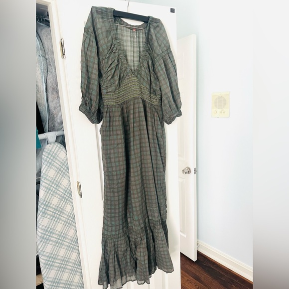 Free People Dresses & Skirts - Free People Olive Green Plaid V-Neck Maxi Dress M